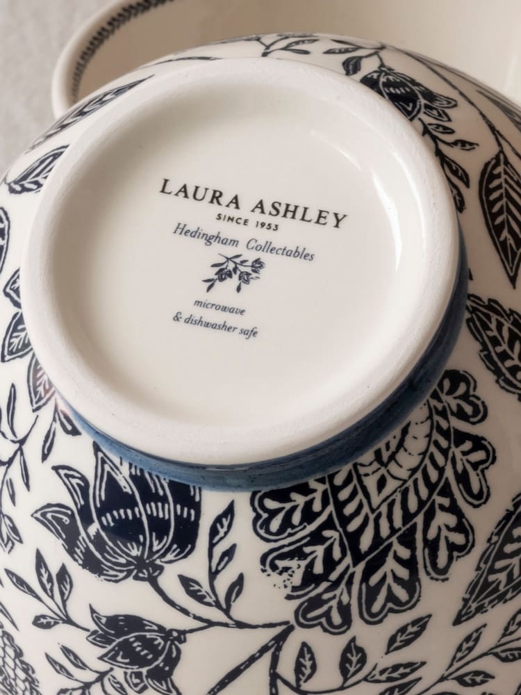 Laura Ashley Blue 12 Piece Hedingham Collectables Dinner Set - Image 2 of 3