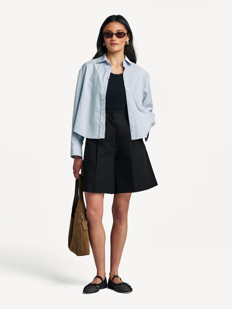Weekend MaxMara Black Bermuda Shorts - Image 2 of 13