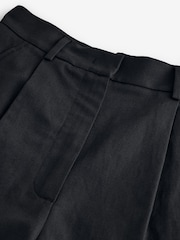 Weekend MaxMara Black Bermuda Shorts - Image 9 of 13