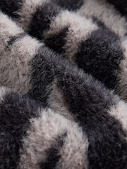 Zebra Fluffy Jumper (3-16yrs) - Image 3 of 4