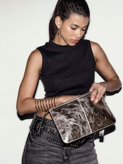 River Island Gold Metallic Leather Pouch Clutch Bag - Image 5 of 5