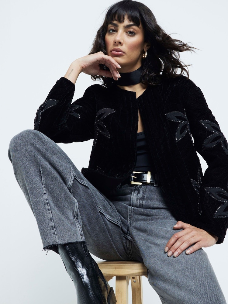 River Island Black Velvet Floral Print Housecoat Jacket - Image 1 of 3