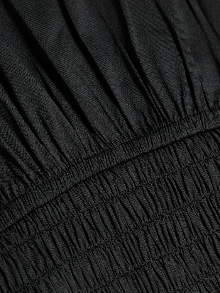 فستان قصير بتصميم منفوخ من River Island - Image 6 of 6 فستان قصير بتصميم منفوخ من River Island - Image 6 of 6