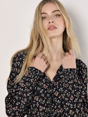 Apricot Black Vintage Ditsy Floral Print Smock Waist Dress - Image 3 of 5