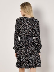 Apricot Black Vintage Ditsy Floral Print Smock Waist Dress - Image 4 of 5