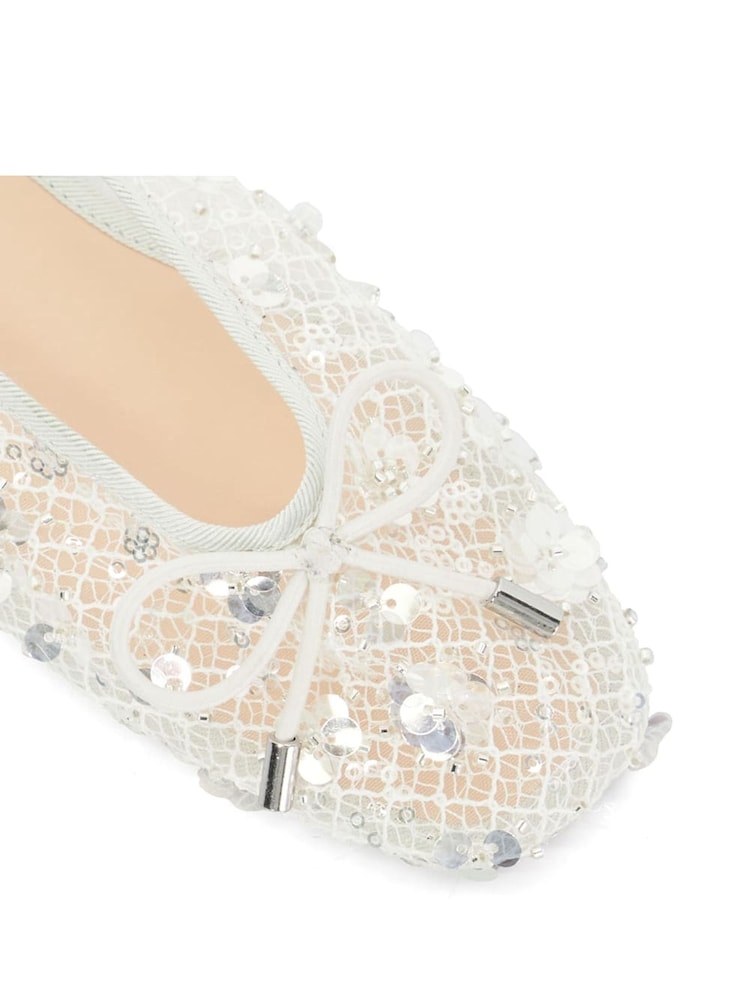 Blanco - Dune London Hannie Embellished Mesh Ballet Flat Shoes - Imagen 5 de 5 Blanco - Dune London Hannie Embellished Mesh Ballet Flat Shoes - Imagen 5 de 5