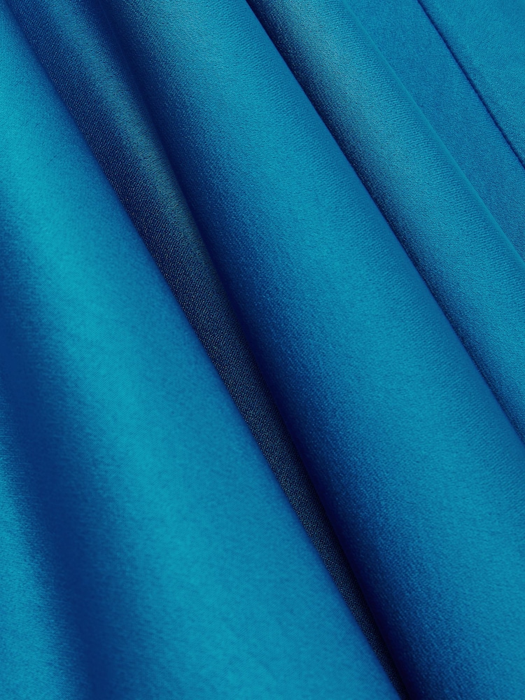 Azul - Vestido a media pierna drapeado de satén Micah de Reiss - Imagen 7 de 7 Azul - Vestido a media pierna drapeado de satén Micah de Reiss - Imagen 7 de 7