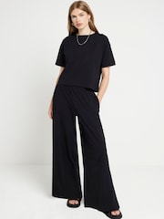 River Island 2 Piece 100% Cotton T-Shirt and Trousers Set - Изображение 2 из 6