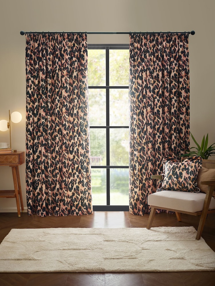 шторы с леопардовым принтом Furn - Изображение 2 из 5 шторы с леопардовым принтом Furn - Изображение 2 из 5