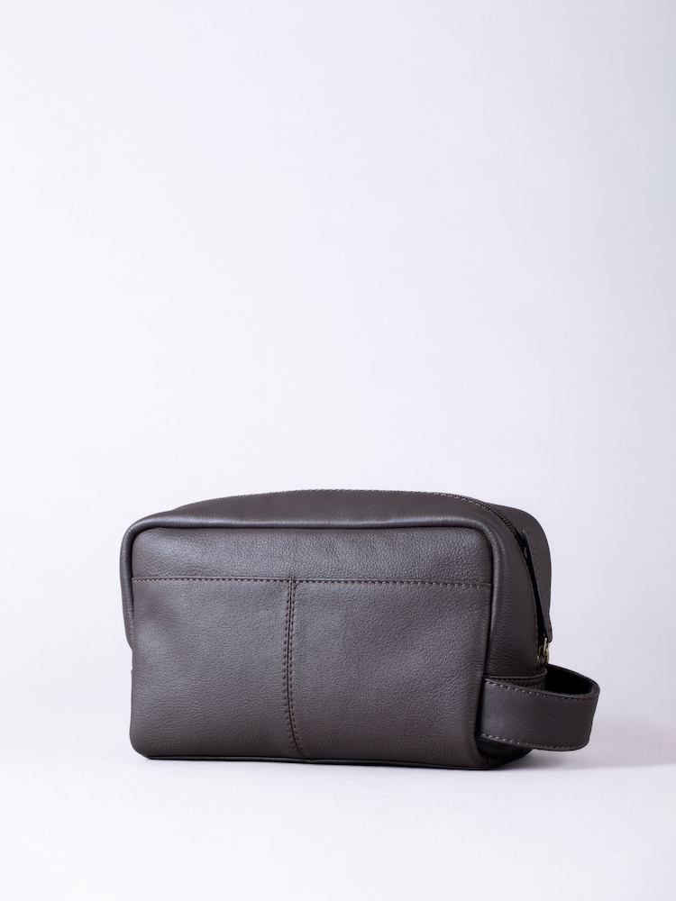 Lakeland Leather Brown Shoregill Wash Bag - Image 1 of 6