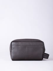 Lakeland Leather Brown Shoregill Wash Bag - Image 2 of 6