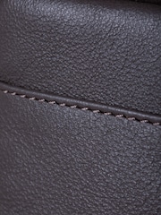 Lakeland Leather Brown Shoregill Wash Bag - Image 4 of 6