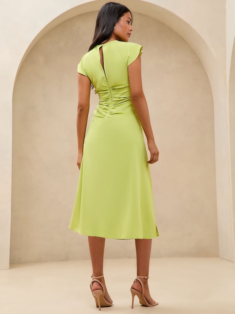 Lipsy Applique Trim Ruched Fit And Flare Midi Dress - Imagen 4 de 4 Lipsy Applique Trim Ruched Fit And Flare Midi Dress - Imagen 4 de 4