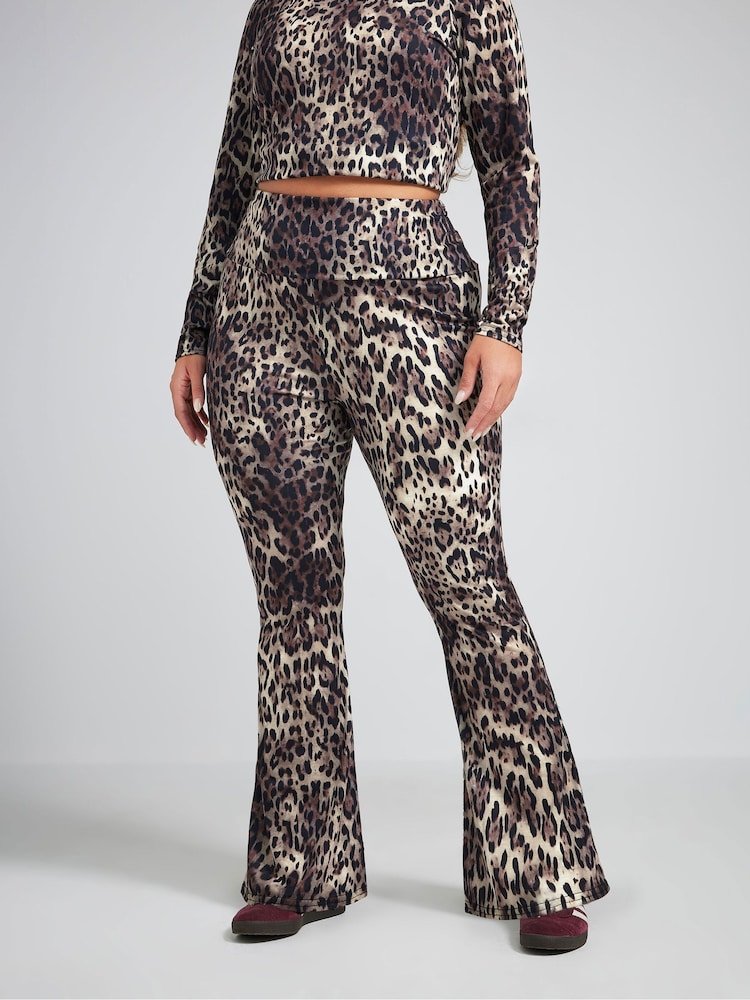 Yours Curve Natural Limited Leopard Fold Leggings - Image 1 of 5