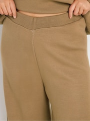 Yours Curve Natural Limited Knitted Wide Leg Joggers - Image 4 of 5