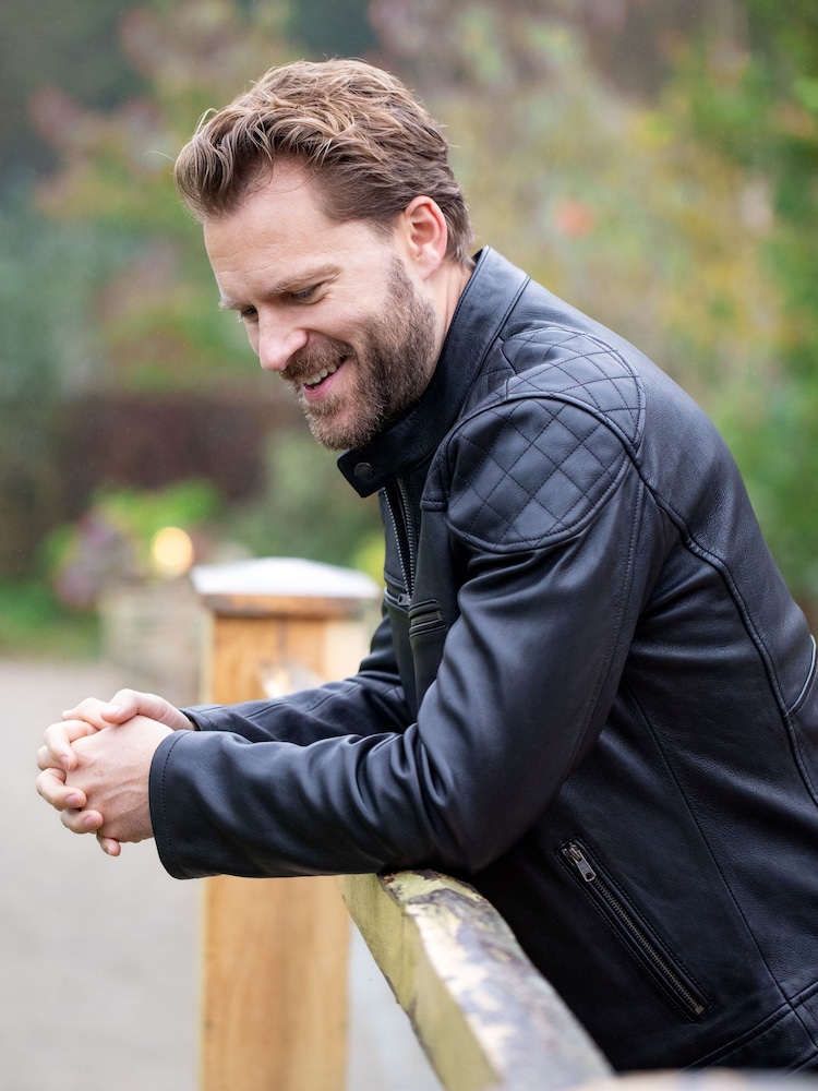 Lakeland Leather Black Tan Stonecroft Jacket - Image 2 of 9