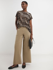 JD Williams Natural Leopard Print Textured Longline Curved Hem Top - Image 3 of 4
