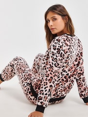 بيجامة قطعتين فليس Pretty Secrets من Simply Be - صورة 2 من 4