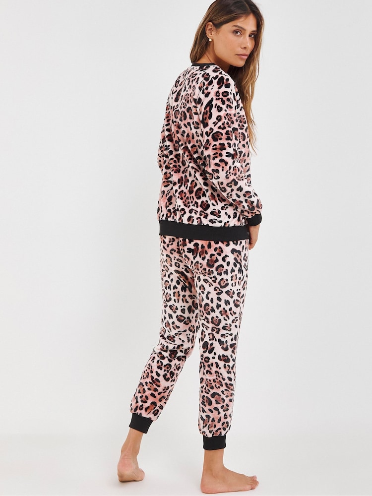 Simply Be Pretty Secrets Zweiteiliger Fleece-Pyjama - Bild 4 von 4 Simply Be Pretty Secrets Zweiteiliger Fleece-Pyjama - Bild 4 von 4