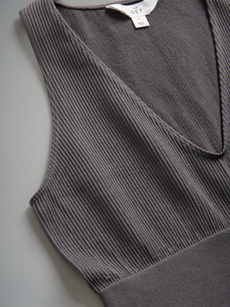 The Set Black/Grey Seamless Ribbed Crop Tops 3 Pack - Image 10 of 10