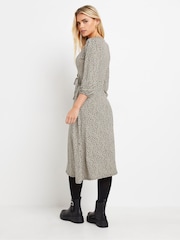 M&Co Natural Petite 3/4 Sleeve Dress - Image 3 of 5