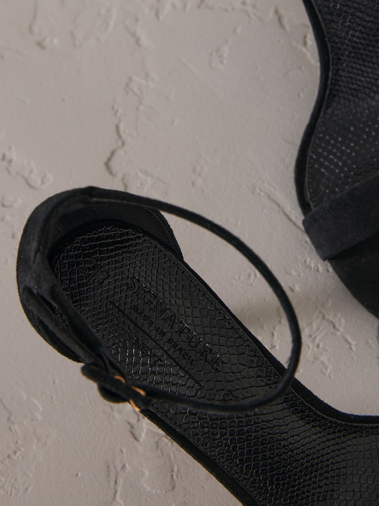 Black Signature Premium Leather Round Toe Buckle Detail Mid Simple Sandals - Image 10 of 10