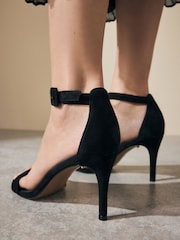 Black Signature Premium Leather Round Toe Buckle Detail Mid Simple Sandals - Image 3 of 10