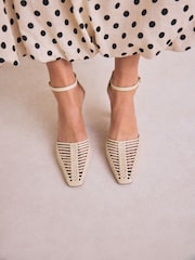 عاجي - Signature Premium Leather Weave Point Toe Heels - صورة 3 من 13