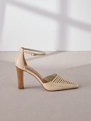 عاجي - Signature Premium Leather Weave Point Toe Heels - صورة 9 من 13