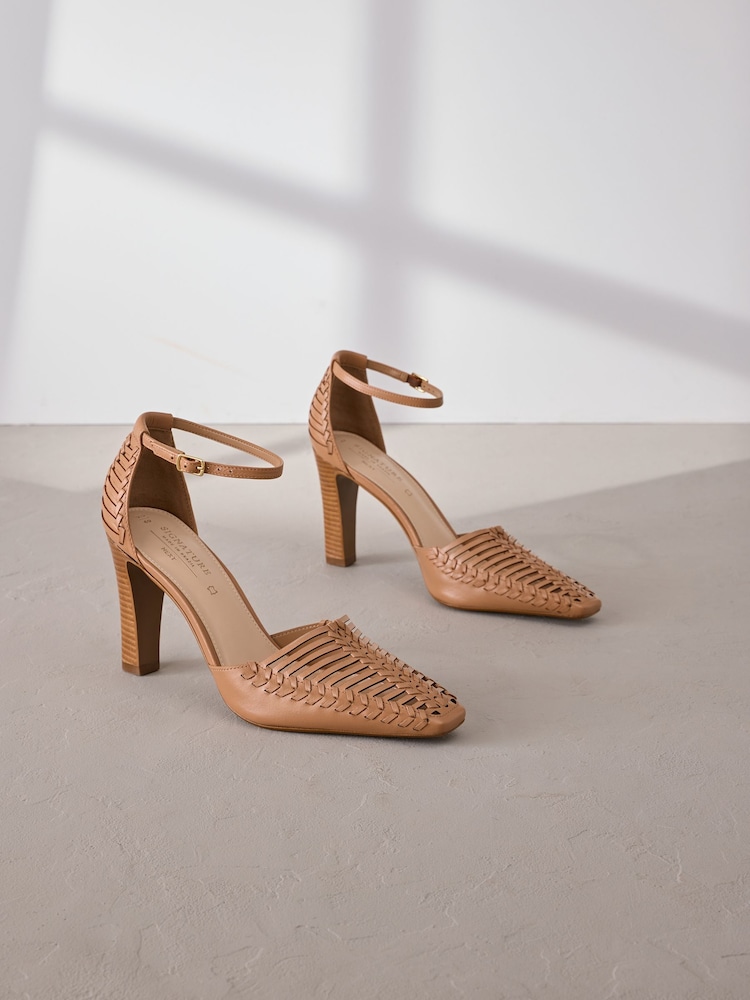 بني فاتح بني - Signature Premium Leather Weave Point Toe Heels - صورة 2 من 7