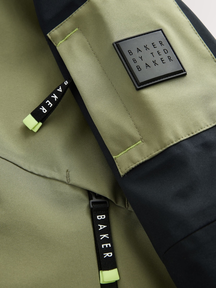 Khaki-Grün/Schwarz - Baker by Ted Baker Shower Resistant Colourblock Coat - Bild 13 von 13
