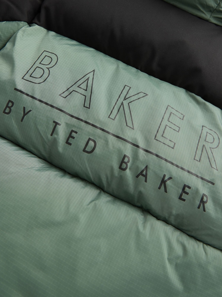 Grün/Schwarz - Baker By Ted Baker Shower Resistant Colourblock Padded Jackets - Bild 13 von 13 Grün/Schwarz - Baker By Ted Baker Shower Resistant Colourblock Padded Jackets - Bild 13 von 13