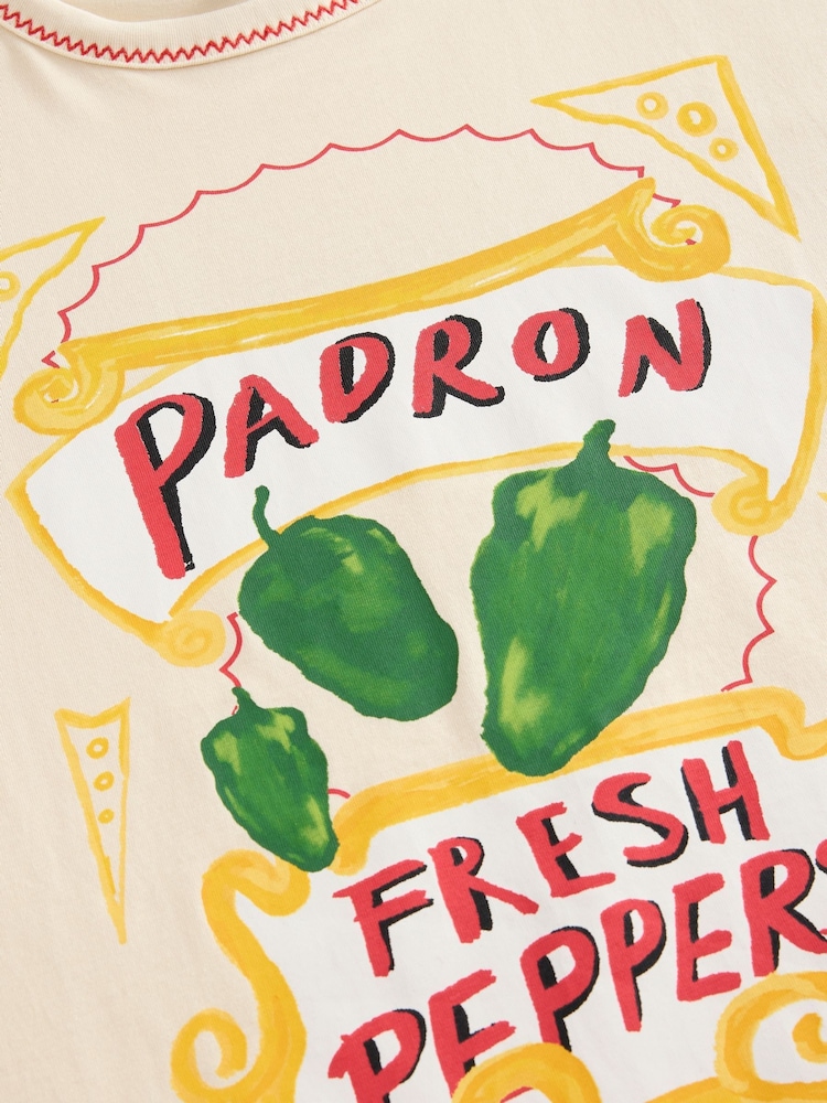 Ecru Stone Padron Peppers - Prevelika pletena majica s kratkimi rokavi, okroglim ovratnikom in zabavno grafiko - Slika 7 iz 7 Ecru Stone Padron Peppers - Prevelika pletena majica s kratkimi rokavi, okroglim ovratnikom in zabavno grafiko - Slika 7 iz 7