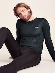 Tog 24 Black Snowdon Thermal Crew Neck Base Layer - Image 4 of 7