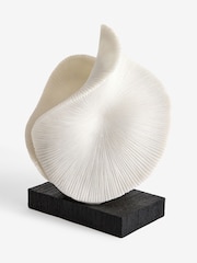 Sosandar White Ornament - Image 6 of 7