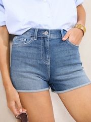 Lavado azul medio - Lipsy Denim Turn Up Shorts - Imagen 1 de 4