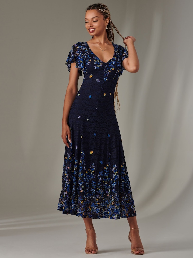 Blau - Jolie Moi Maxikleid aus Spitze mit Flügelärmeln - Bild 1 von 6 Blau - Jolie Moi Maxikleid aus Spitze mit Flügelärmeln - Bild 1 von 6