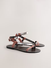 وردي سويد - Shield Studded Wrap Sandals - صورة 7 من 10