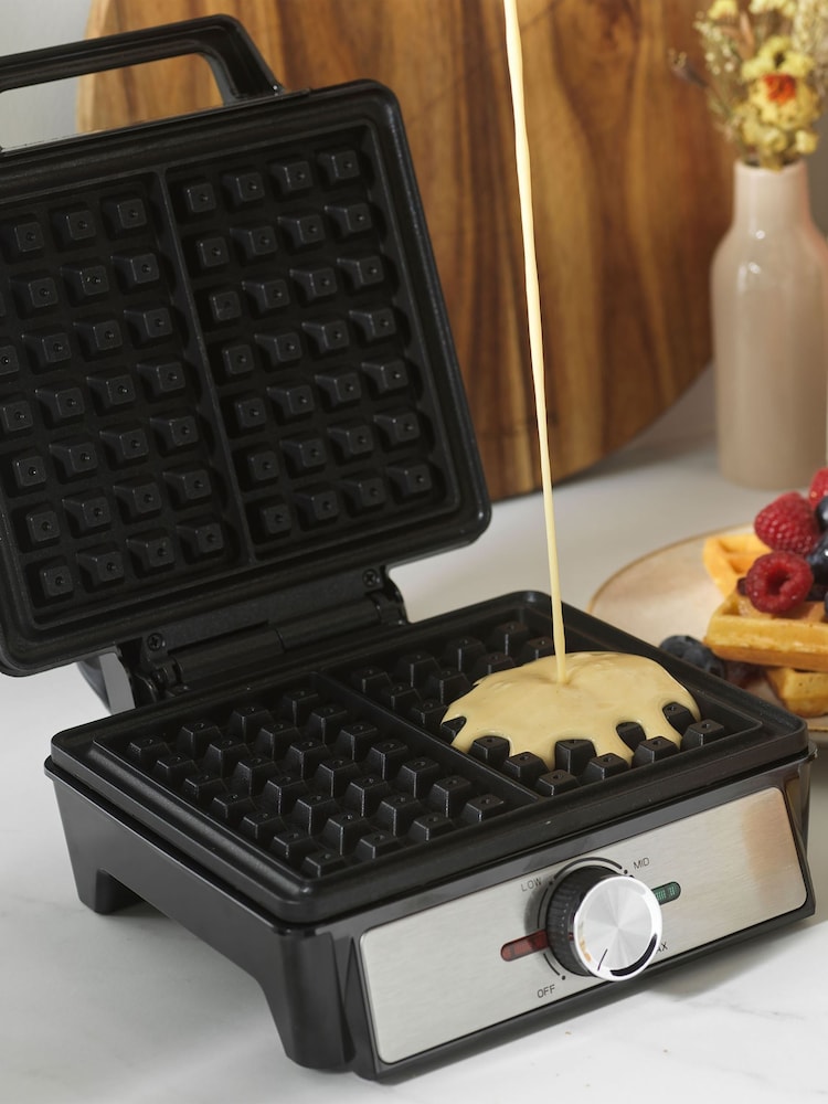 Salter Silver Waffle Maker - Image 2 of 6