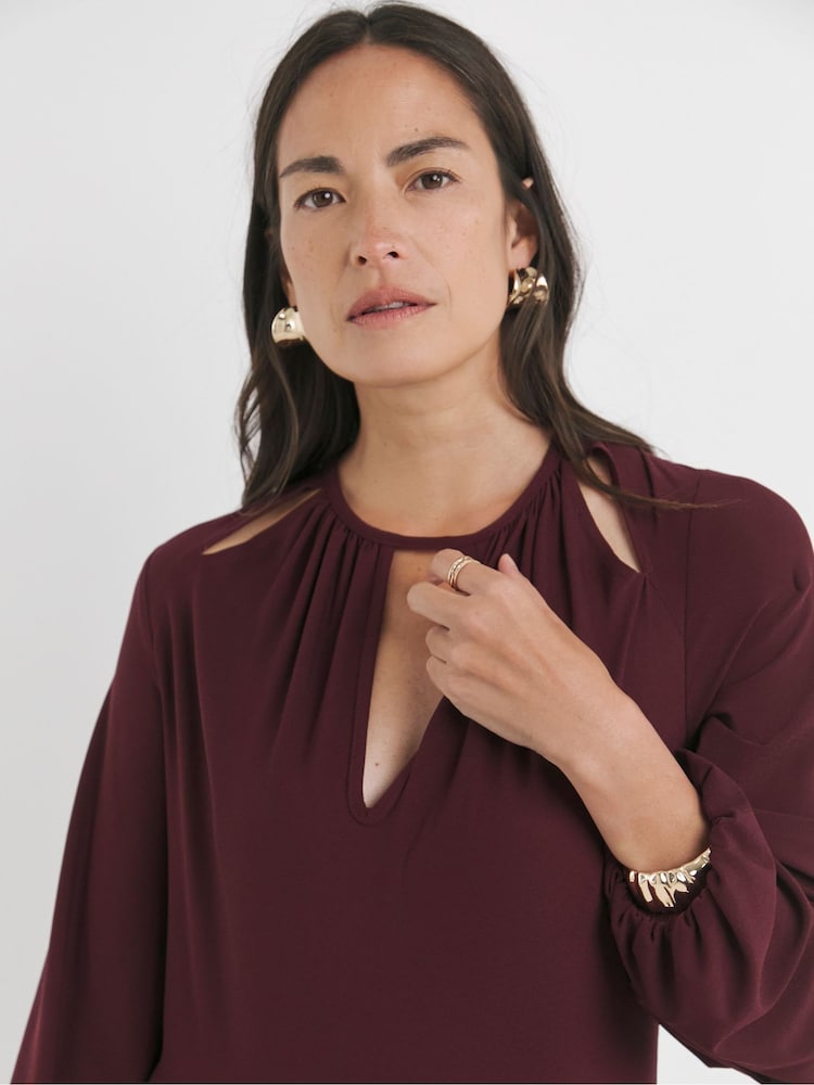 JD Williams Burgundy 2-In-1 Pleated Keyhole Detail Dress - Image 4 of 4