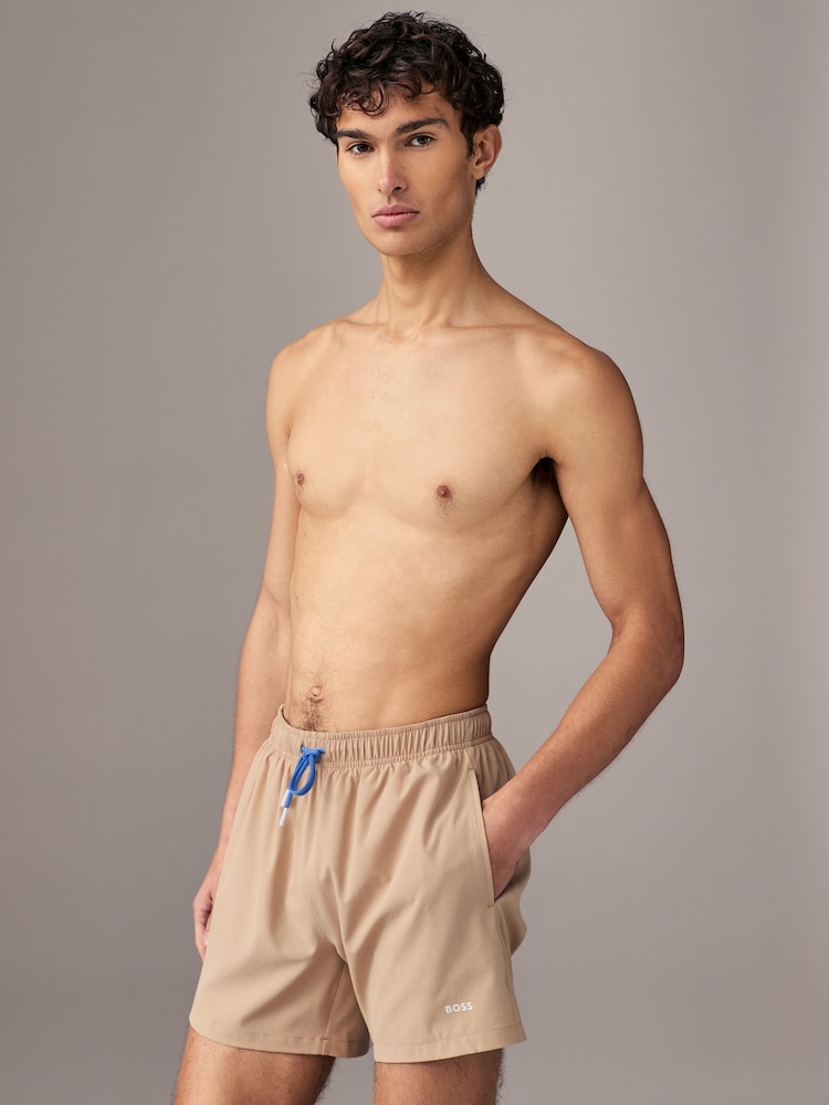 Бежевый - BOSS Tio Logo Quick Dry Swim Shorts - Изображение 1 из 4 Бежевый - BOSS Tio Logo Quick Dry Swim Shorts - Изображение 1 из 4