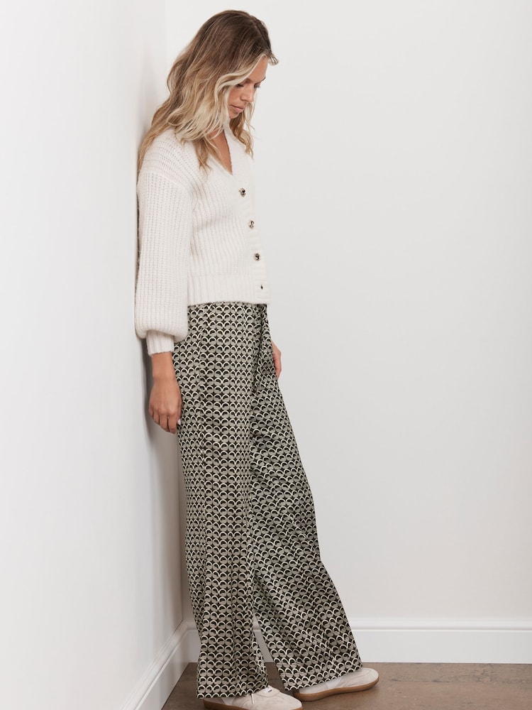 Mint Velvet Black/white Geo Print Wide Leg Trousers - Image 2 of 4 Mint Velvet Black/white Geo Print Wide Leg Trousers - Image 2 of 4