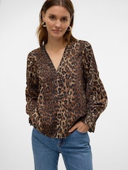 VERO MODA Brown Leopard Print V Neck Blouse - Image 5 of 6