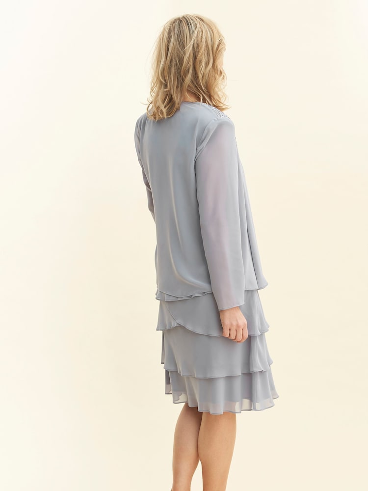 Gina Bacconi Camira Jackenkleid mit Perlenverzierung und Spitzenschulter, Grau - Bild 2 von 6 Gina Bacconi Camira Jackenkleid mit Perlenverzierung und Spitzenschulter, Grau - Bild 2 von 6