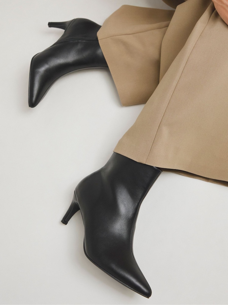 Botines de tacón bajo y corte ancho de Simply Be - Imagen 1 de 4