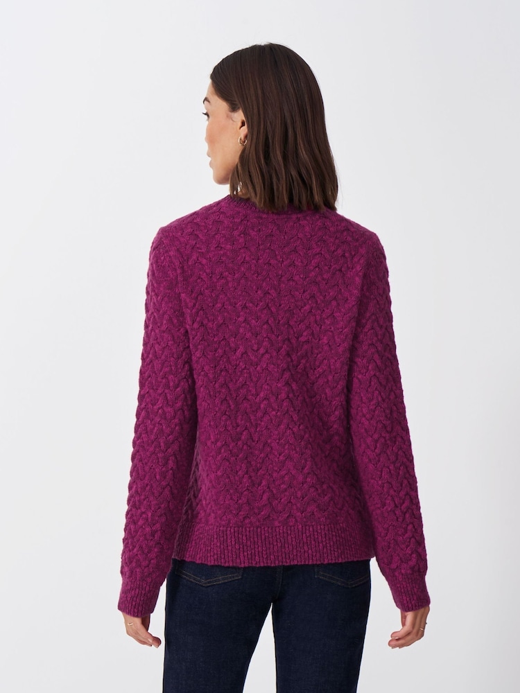 Rosa - Suéter de punto trenzado con hilo retorcido en azul de Crew Clothing Company - Imagen 2 de 6 Rosa - Suéter de punto trenzado con hilo retorcido en azul de Crew Clothing Company - Imagen 2 de 6