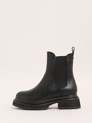 Botines planos estilo Chelsea de piel sintética con suela gruesa y ajuste ancho de Lipsy - Imagen 5 de 5