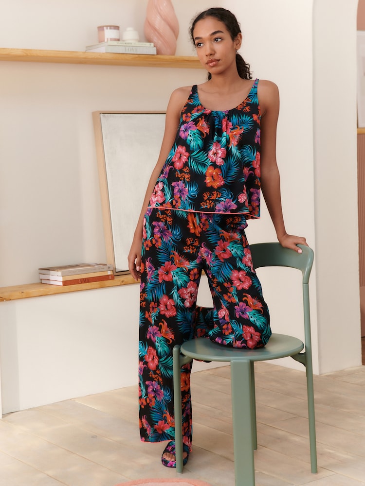 Bath & Body Works Black/Pink Hibiscus 100% Cotton Cami Pyjamas - Image 1 of 5 Bath & Body Works Black/Pink Hibiscus 100% Cotton Cami Pyjamas - Image 1 of 5