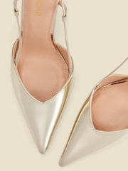Sosandar Flared Heel Slingback Court Shoes - Imagem 4 de 4