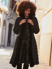 Sosandar Black Faux Fur Edge Detail Padded Coat - Image 4 of 5